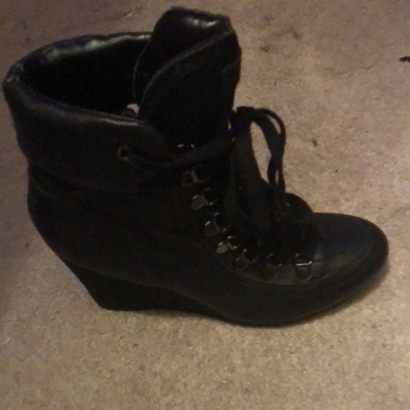 Wedge Boot - Picture 2 of 2